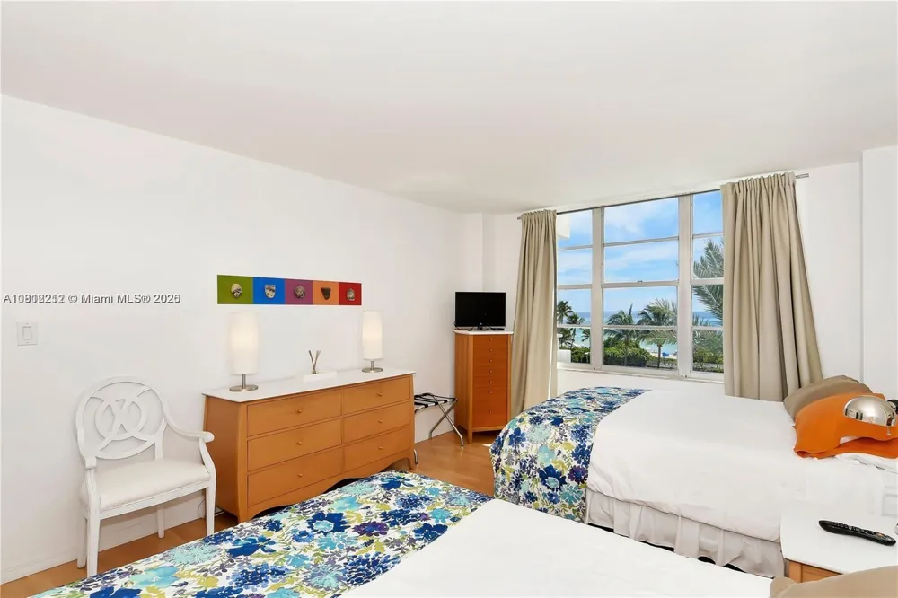 5151 Collins Ave #619 Miami Beach, FL 33140