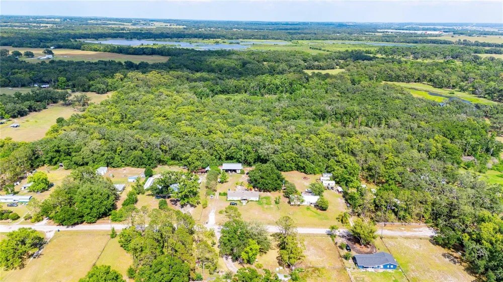 BRADLEY DRIVE Dade City, FL 33525