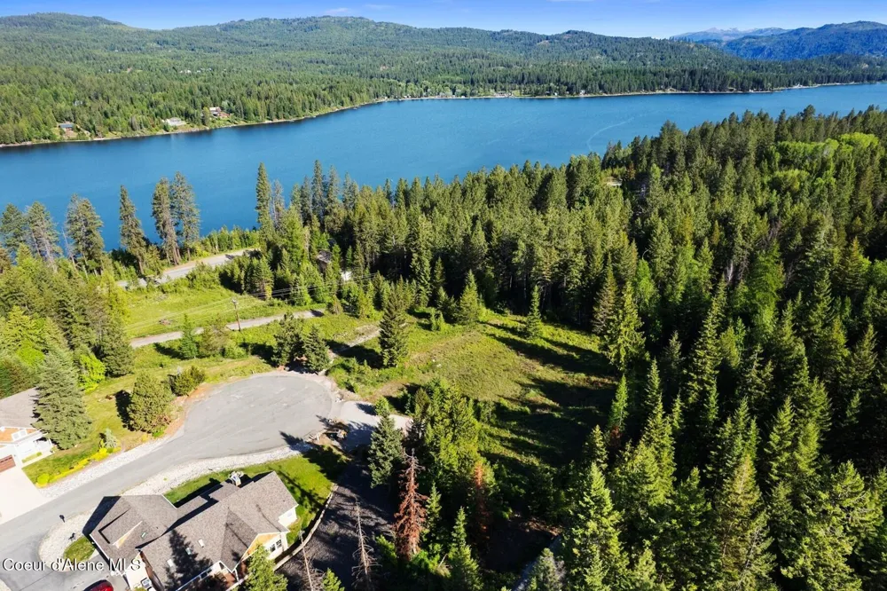 65 Beacon Hill Road Cocolalla, ID 83813