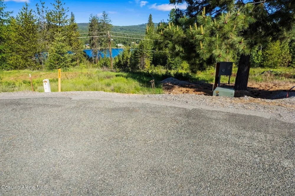 66 Beacon Hill Road Cocolalla, ID 83813