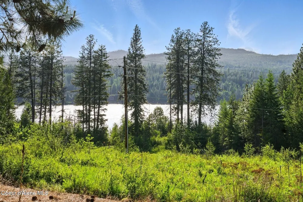 66 Beacon Hill Road Cocolalla, ID 83813