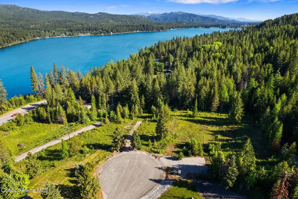 66 Beacon Hill Road Cocolalla, ID 83813