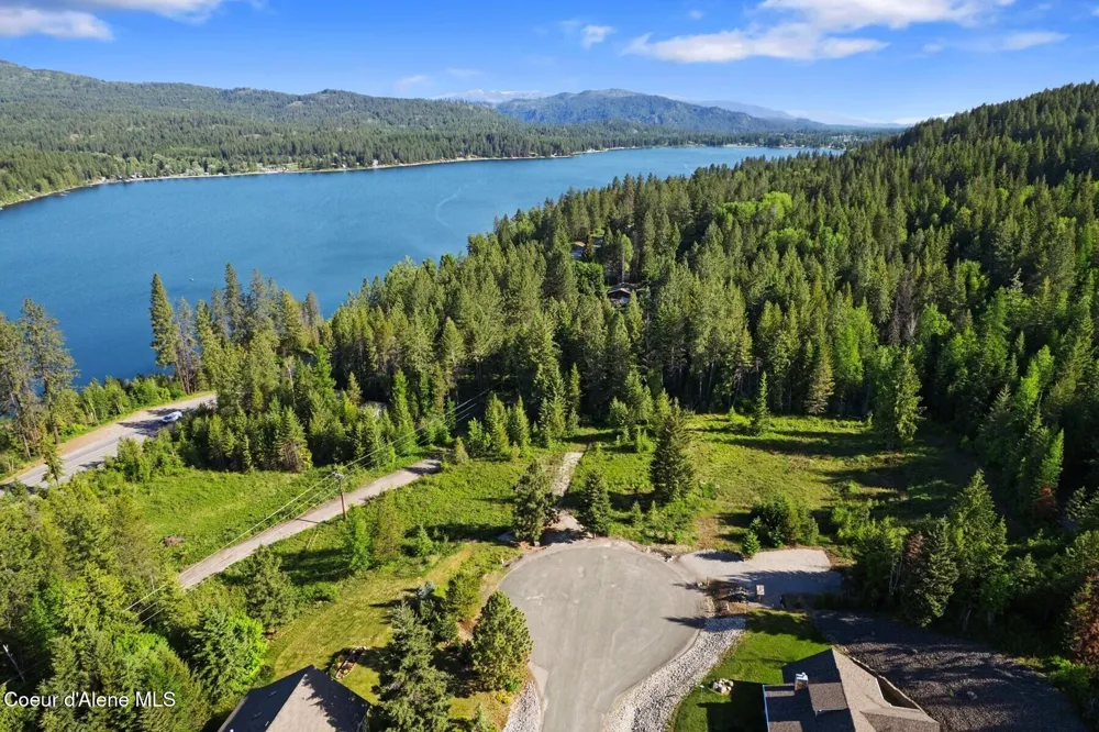 66 Beacon Hill Road Cocolalla, ID 83813