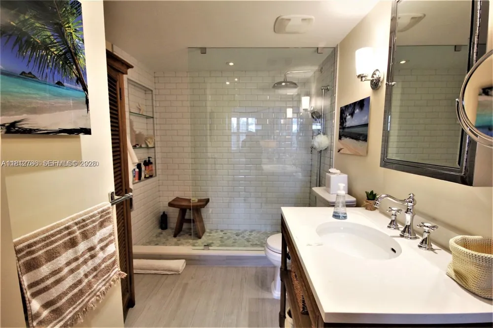 5161 Collins Ave #315 Miami Beach, FL 33140