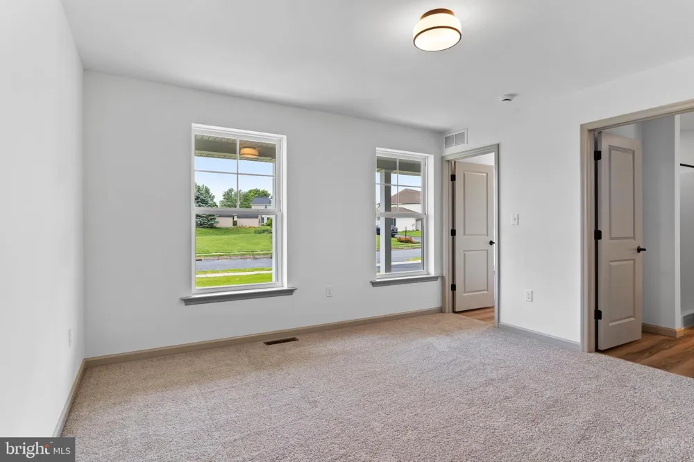 160 HARTFORD DRIVE Middletown, PA 17057