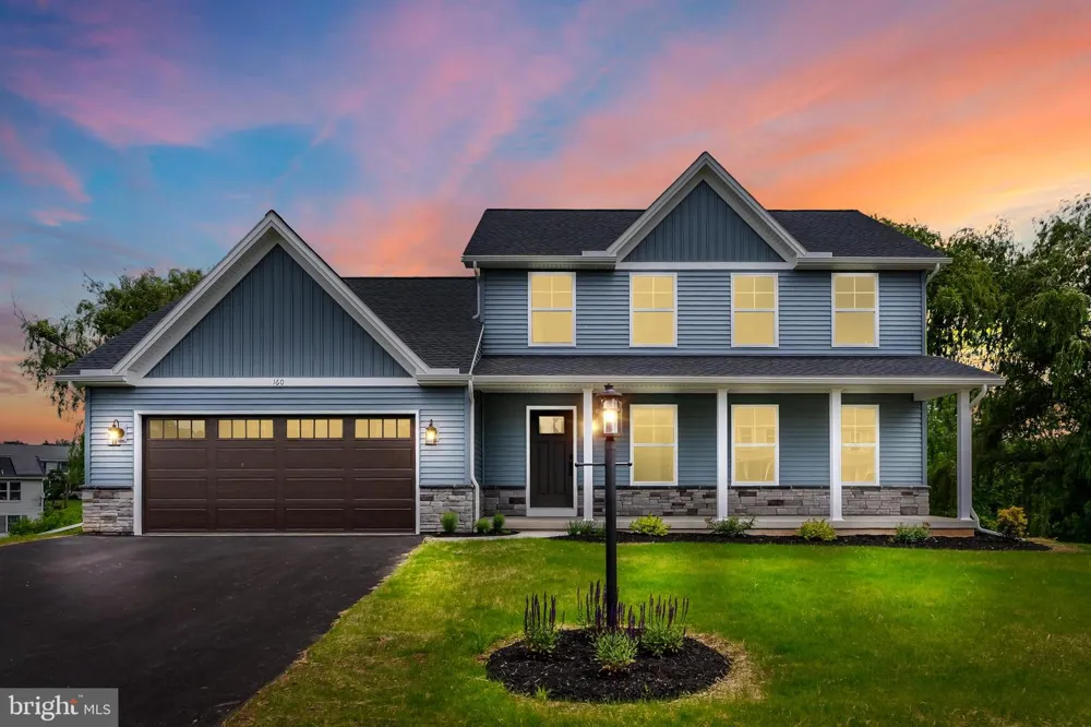 160 HARTFORD DRIVE Middletown, PA 17057