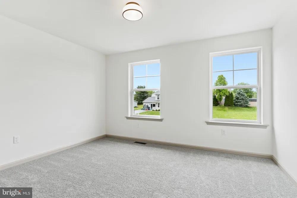 160 HARTFORD DRIVE Middletown, PA 17057