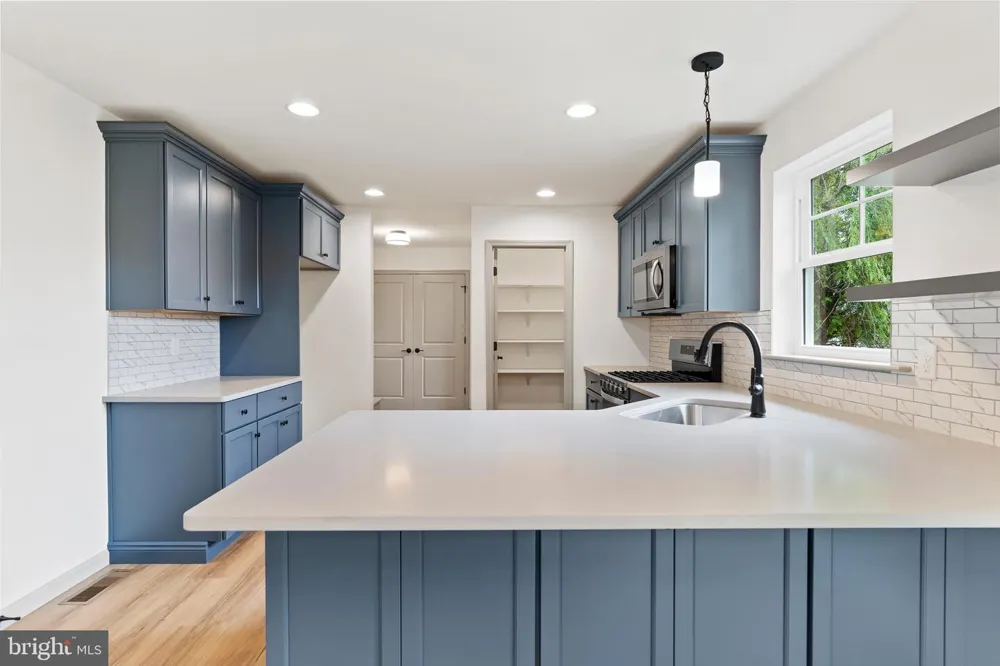 160 HARTFORD DRIVE Middletown, PA 17057