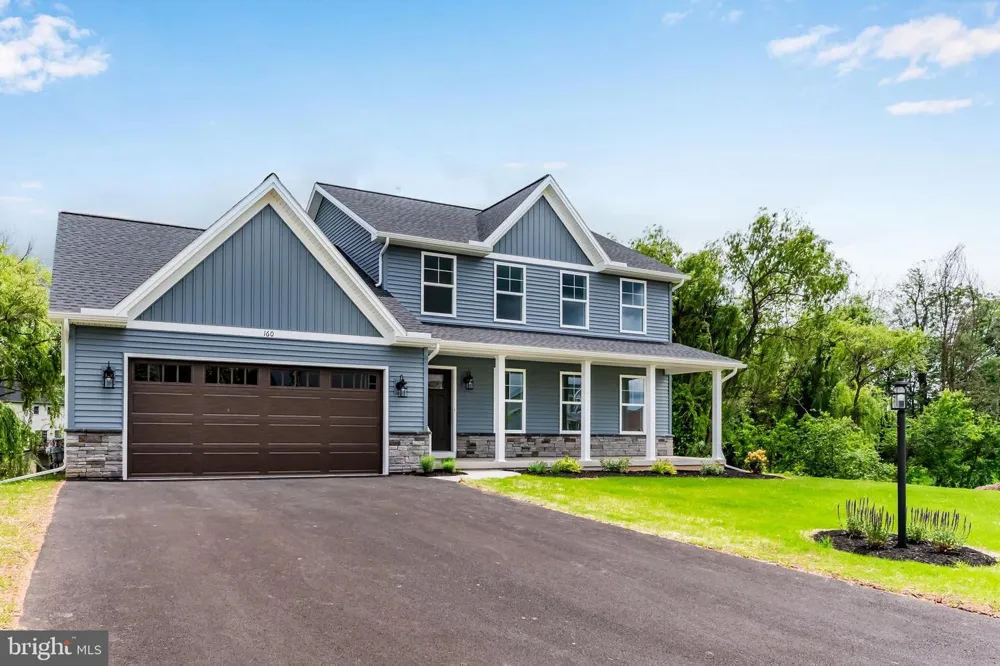 160 HARTFORD DRIVE Middletown, PA 17057