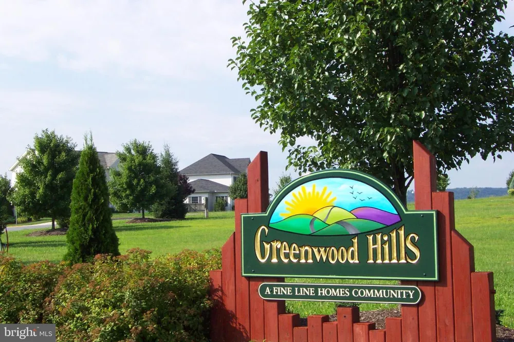 160 HARTFORD DRIVE Middletown, PA 17057