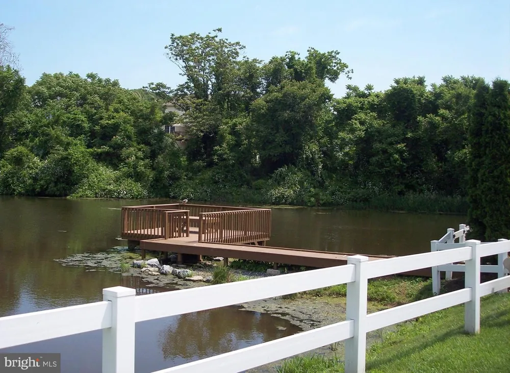 160 HARTFORD DRIVE Middletown, PA 17057