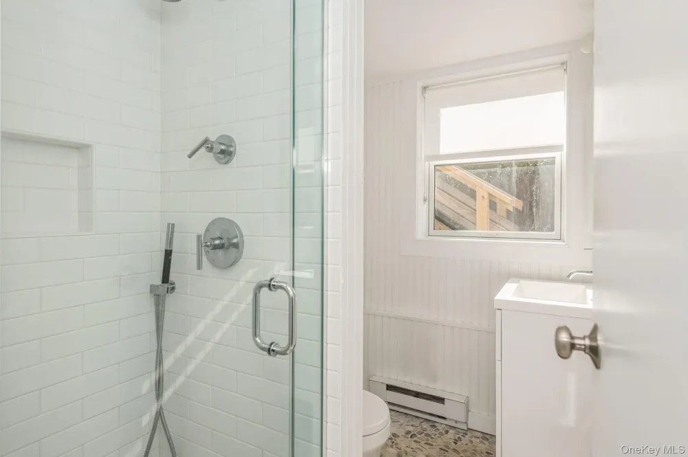 33 Hoppin Avenue Montauk, NY 11954