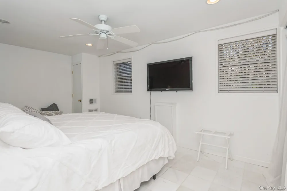 33 Hoppin Avenue Montauk, NY 11954