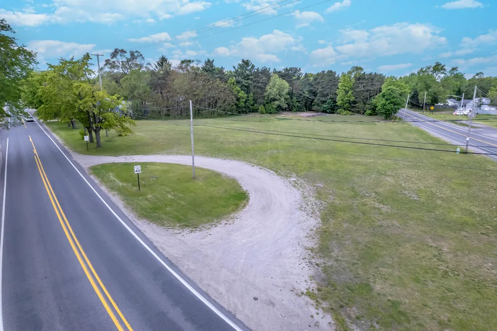 2550 Heights Ravenna Road Muskegon, MI 49444