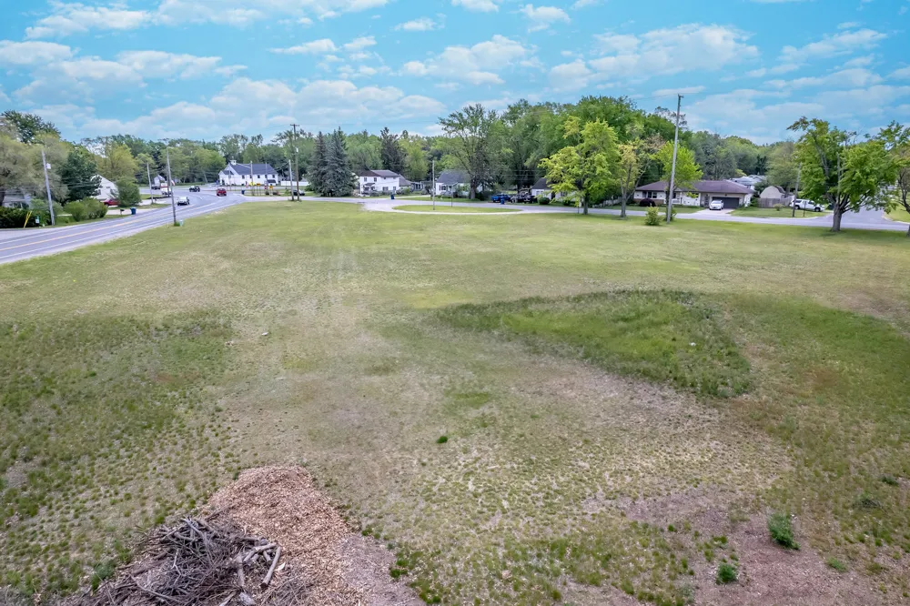 2550 Heights Ravenna Road Muskegon, MI 49444