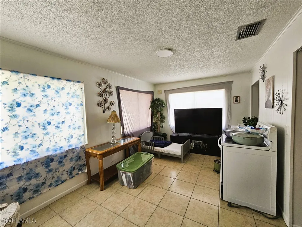 Evanston Street Sebring, FL 33870