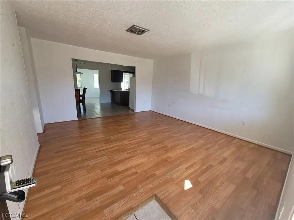 Evanston Street Sebring, FL 33870