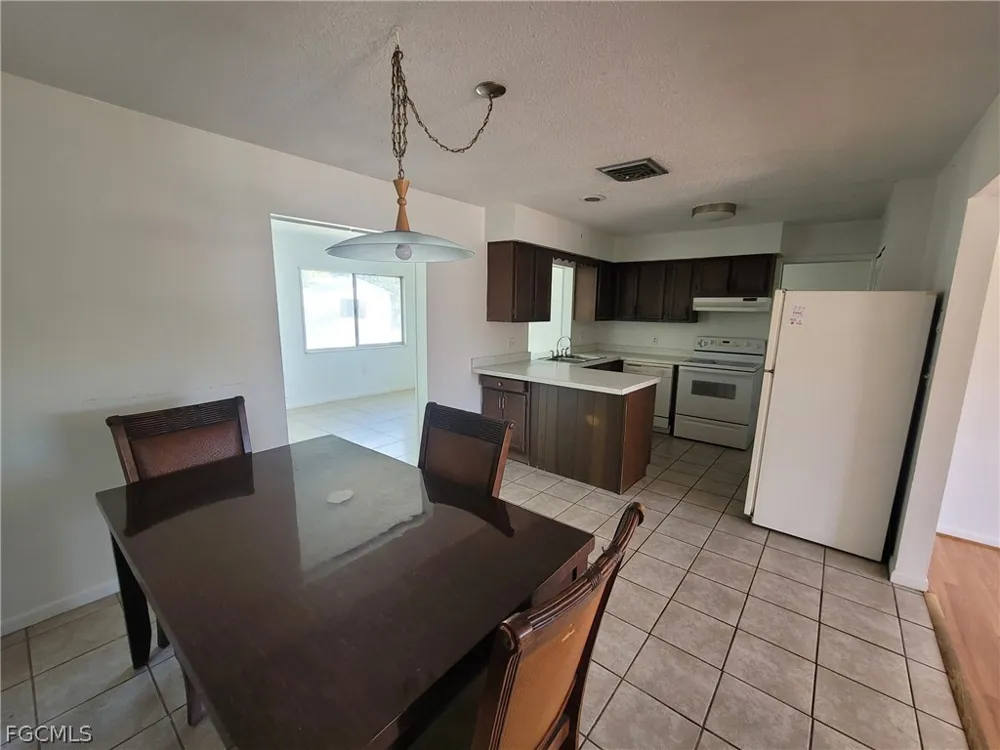 Evanston Street Sebring, FL 33870