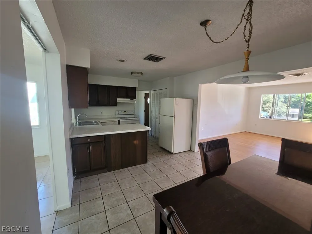 Evanston Street Sebring, FL 33870