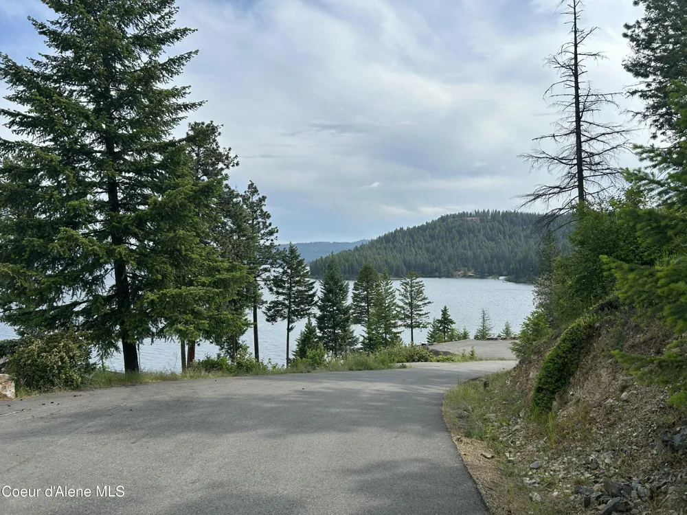 985 E PUGH POINT COURT Harrison, ID 83833