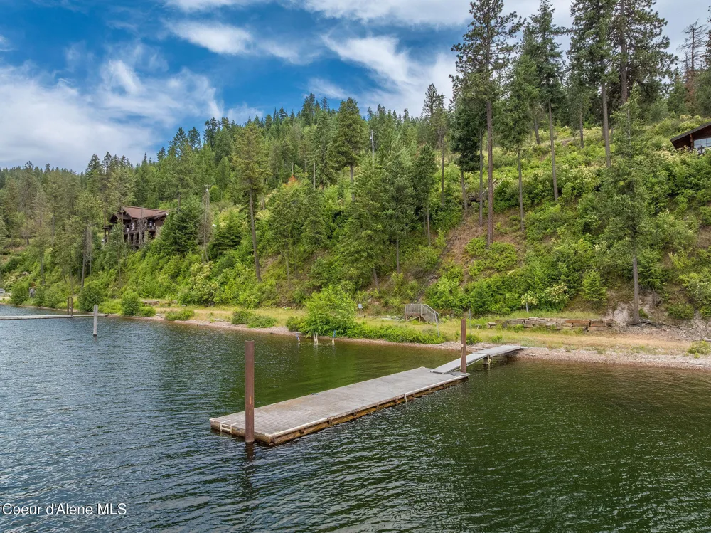 985 E PUGH POINT COURT Harrison, ID 83833