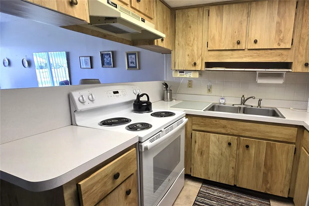 4324 TAHITIAN GARDENS CIRCLE #J Holiday, FL 34691