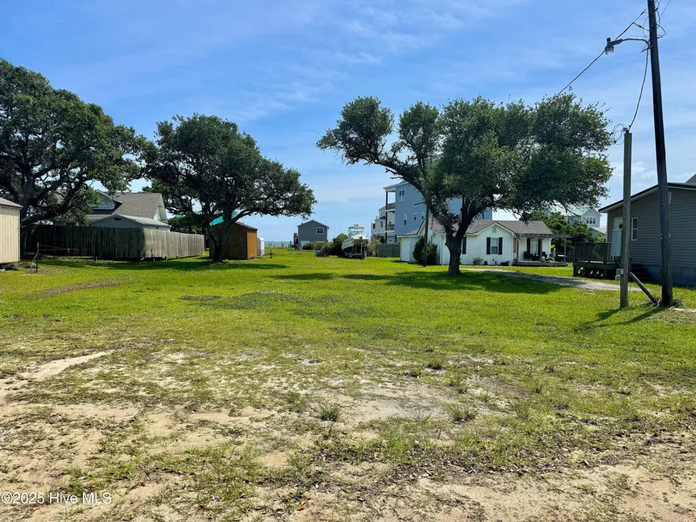 976 Island Road Harkers Island, NC 28531