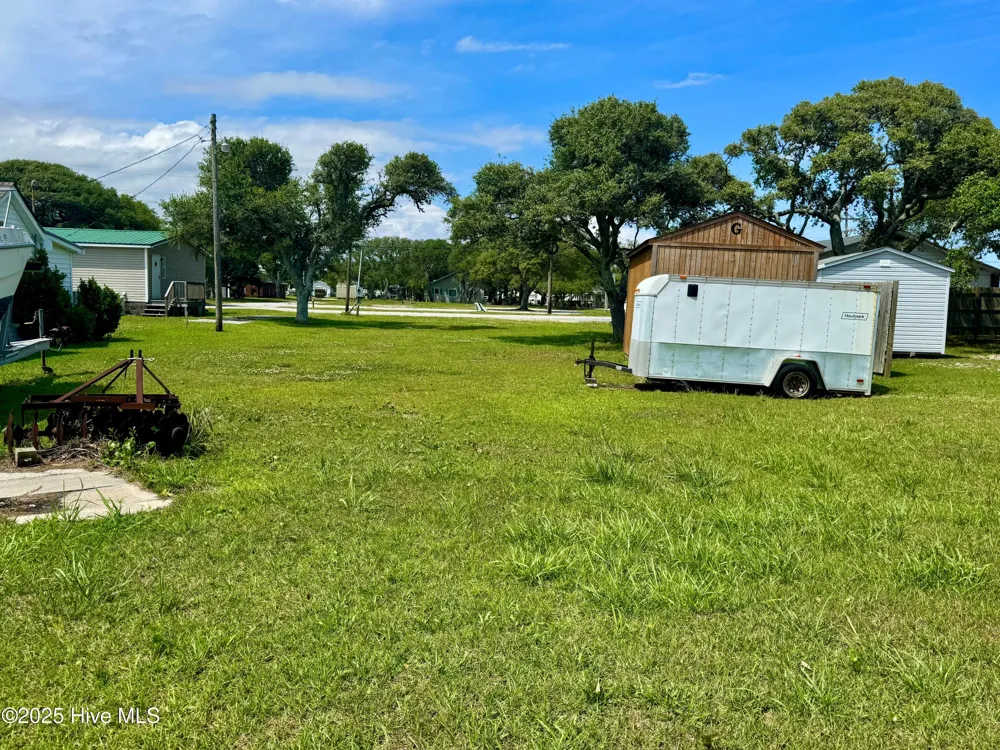 976 Island Road Harkers Island, NC 28531
