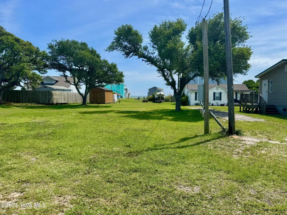 976 Island Road Harkers Island, NC 28531