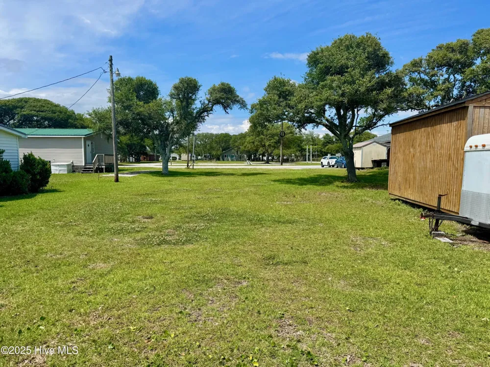 976 Island Road Harkers Island, NC 28531