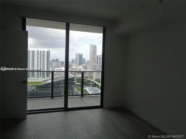 45 SW 9th St #2709 Miami, FL 33130