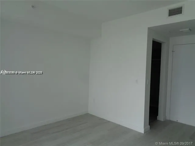 45 SW 9th St #2709 Miami, FL 33130
