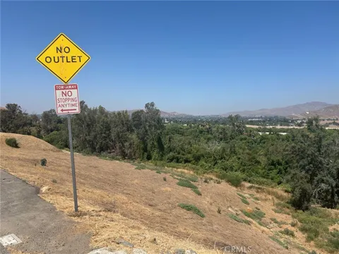 INDIAN HILL ROAD