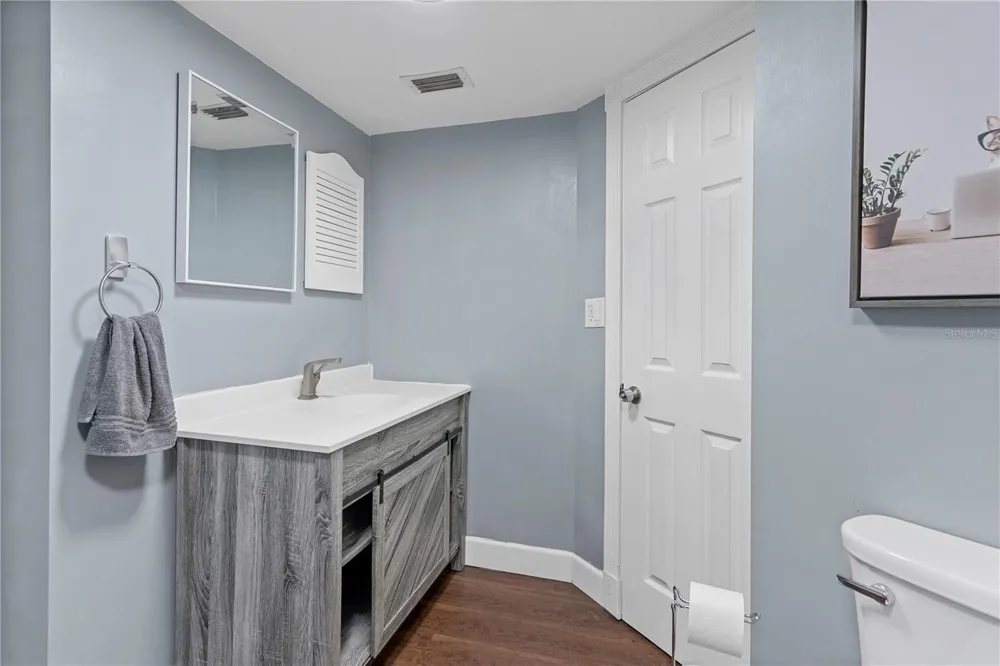 400 E COLONIAL DRIVE #207 Orlando, FL 32803