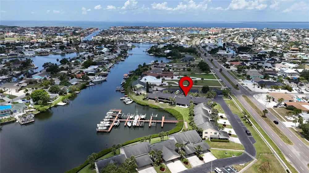 644 YARDARM DRIVE #22 Apollo Beach, FL 33572