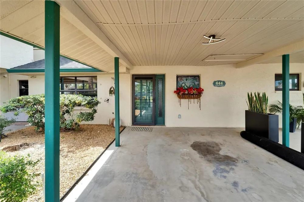 644 YARDARM DRIVE #22 Apollo Beach, FL 33572