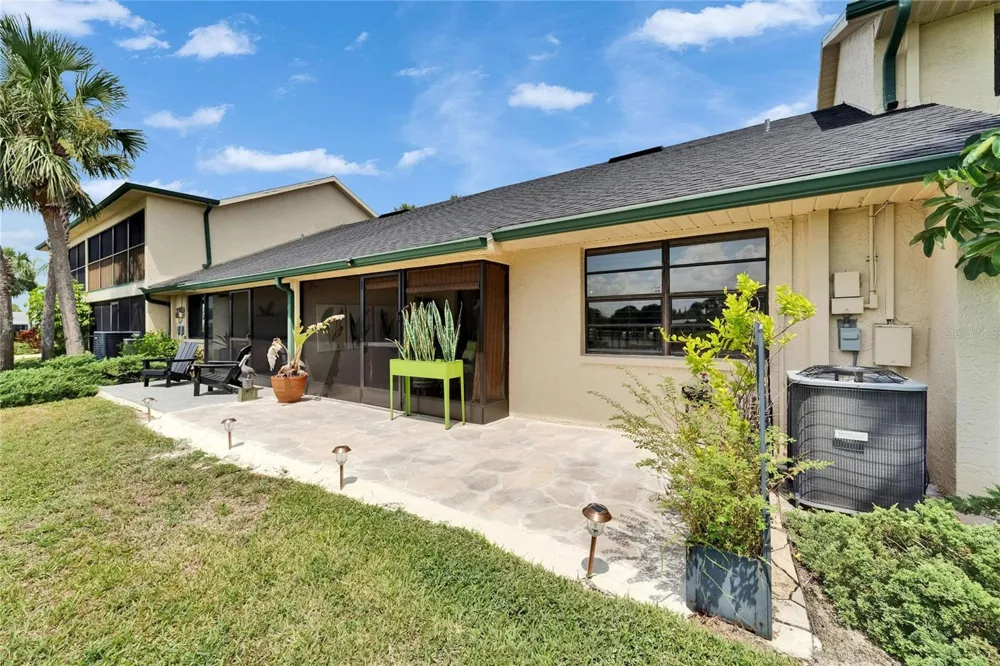 644 YARDARM DRIVE #22 Apollo Beach, FL 33572