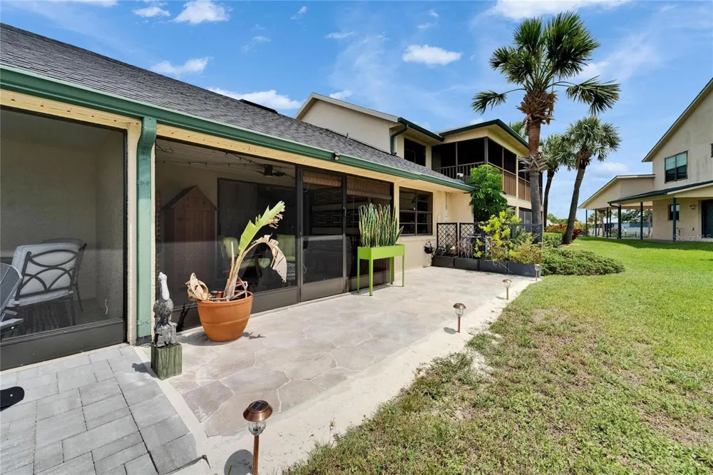 644 YARDARM DRIVE #22 Apollo Beach, FL 33572