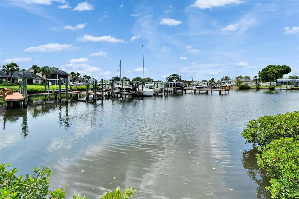 644 YARDARM DRIVE #22 Apollo Beach, FL 33572