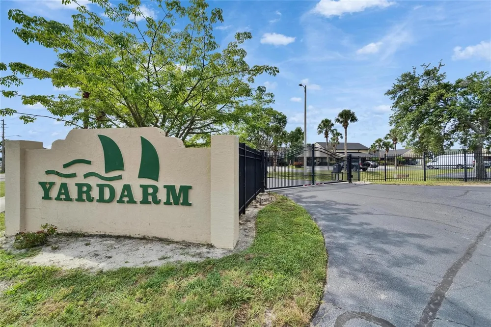 644 YARDARM DRIVE #22 Apollo Beach, FL 33572