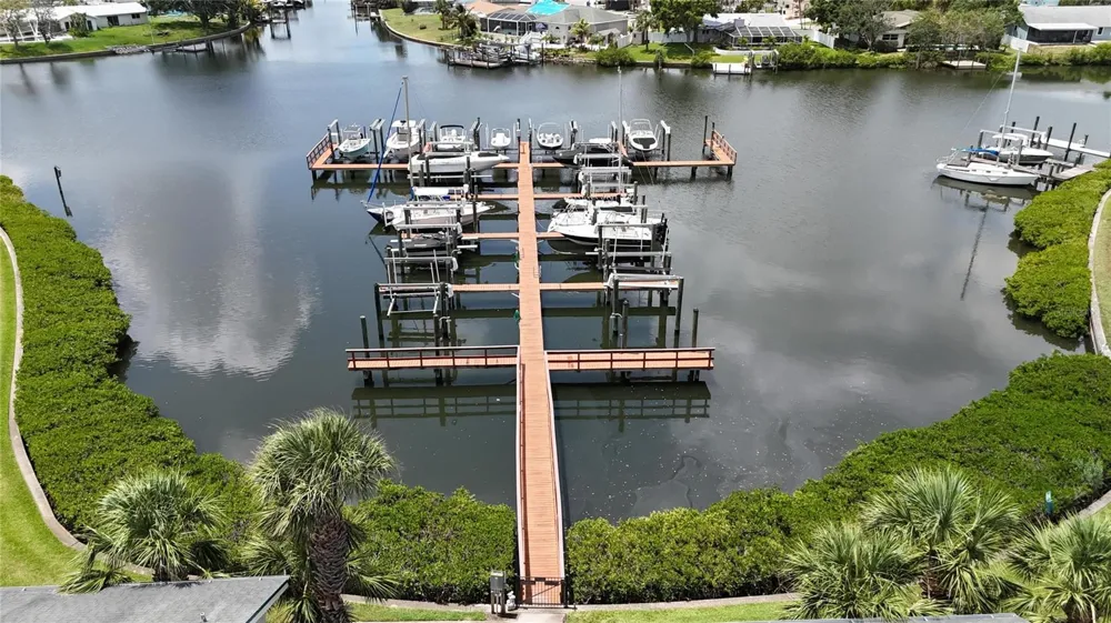 644 YARDARM DRIVE #22 Apollo Beach, FL 33572