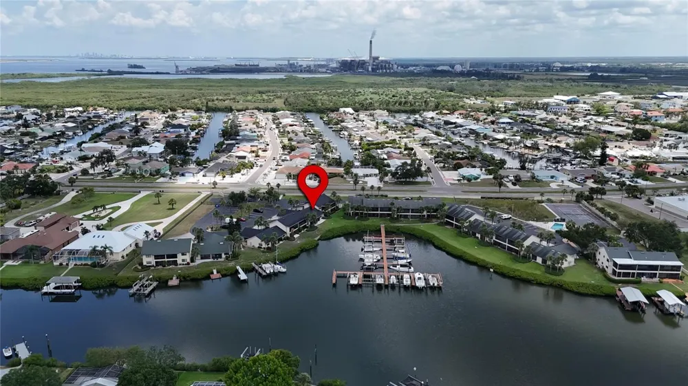 644 YARDARM DRIVE #22 Apollo Beach, FL 33572