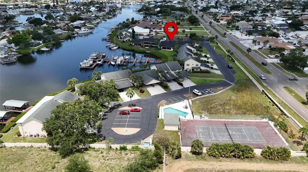 644 YARDARM DRIVE #22 Apollo Beach, FL 33572