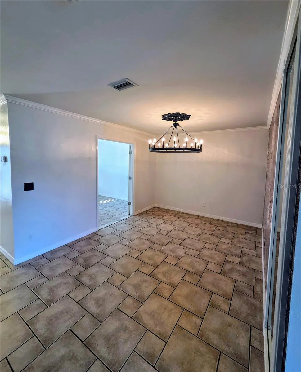 644 YARDARM DRIVE #22 Apollo Beach, FL 33572