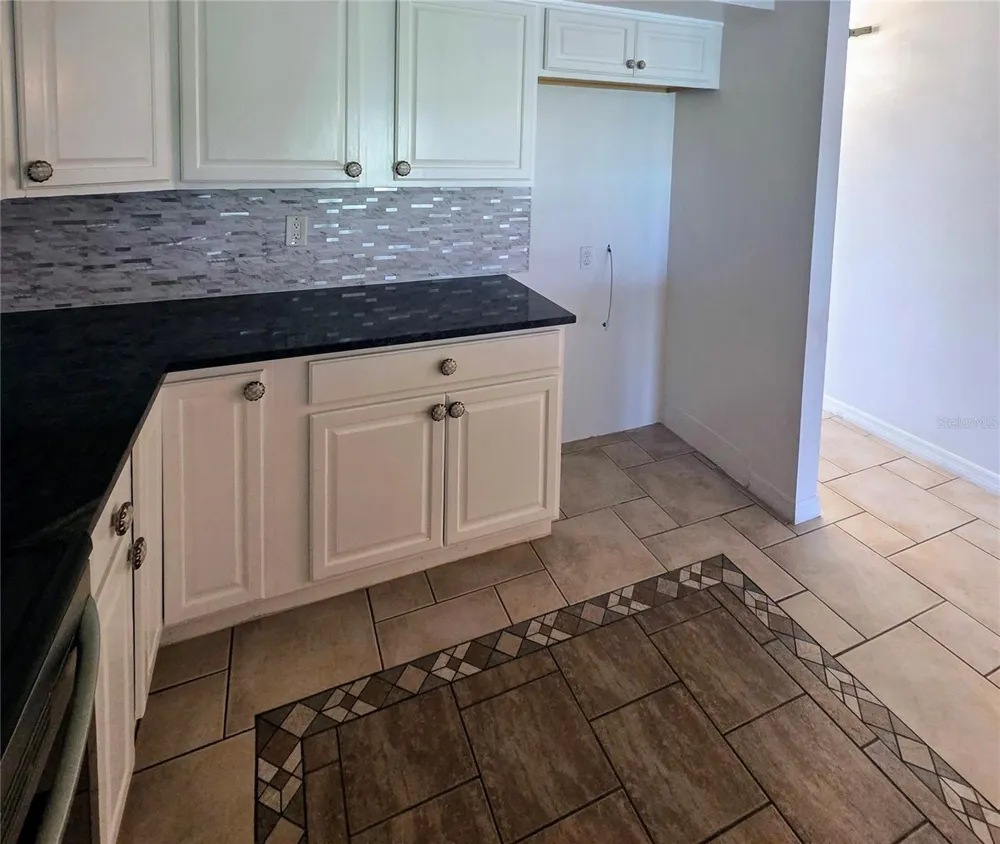 644 YARDARM DRIVE #22 Apollo Beach, FL 33572