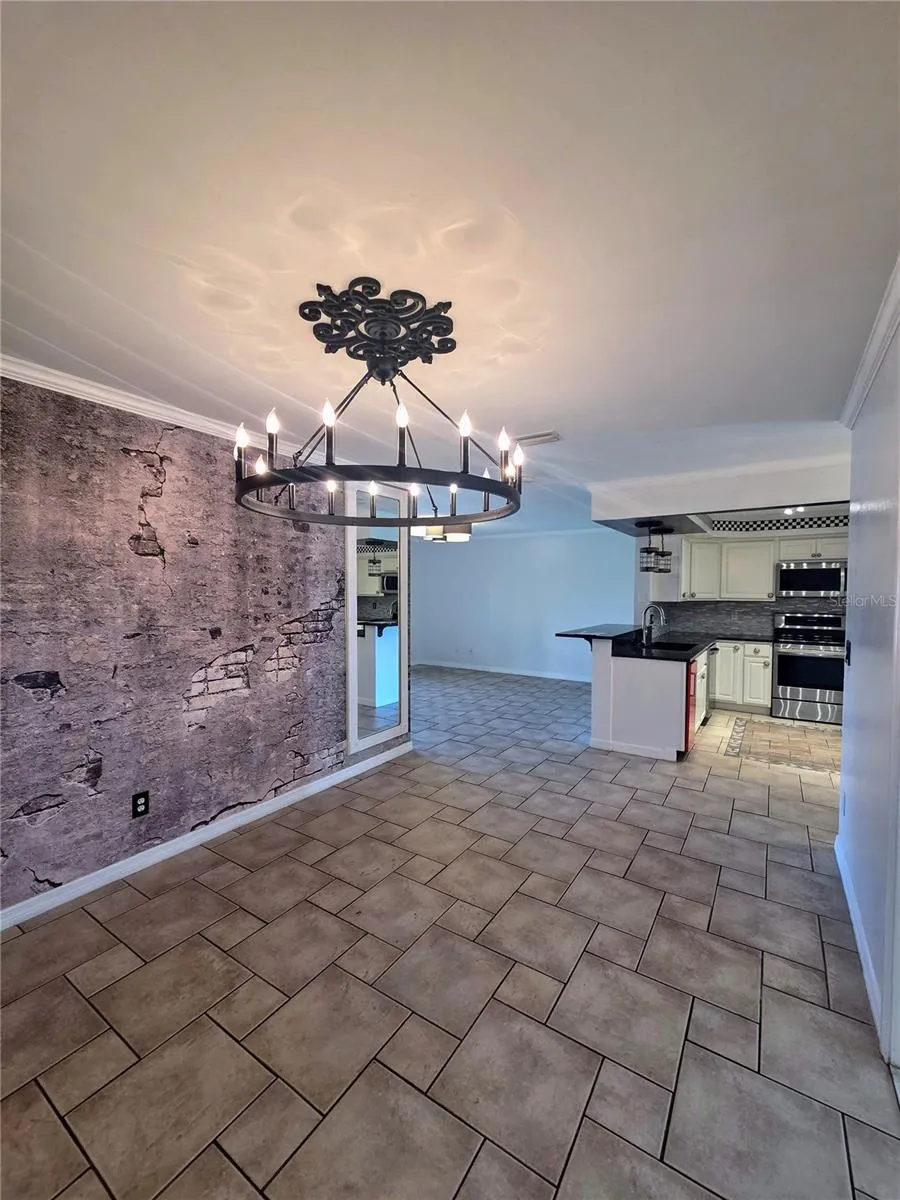 644 YARDARM DRIVE #22 Apollo Beach, FL 33572