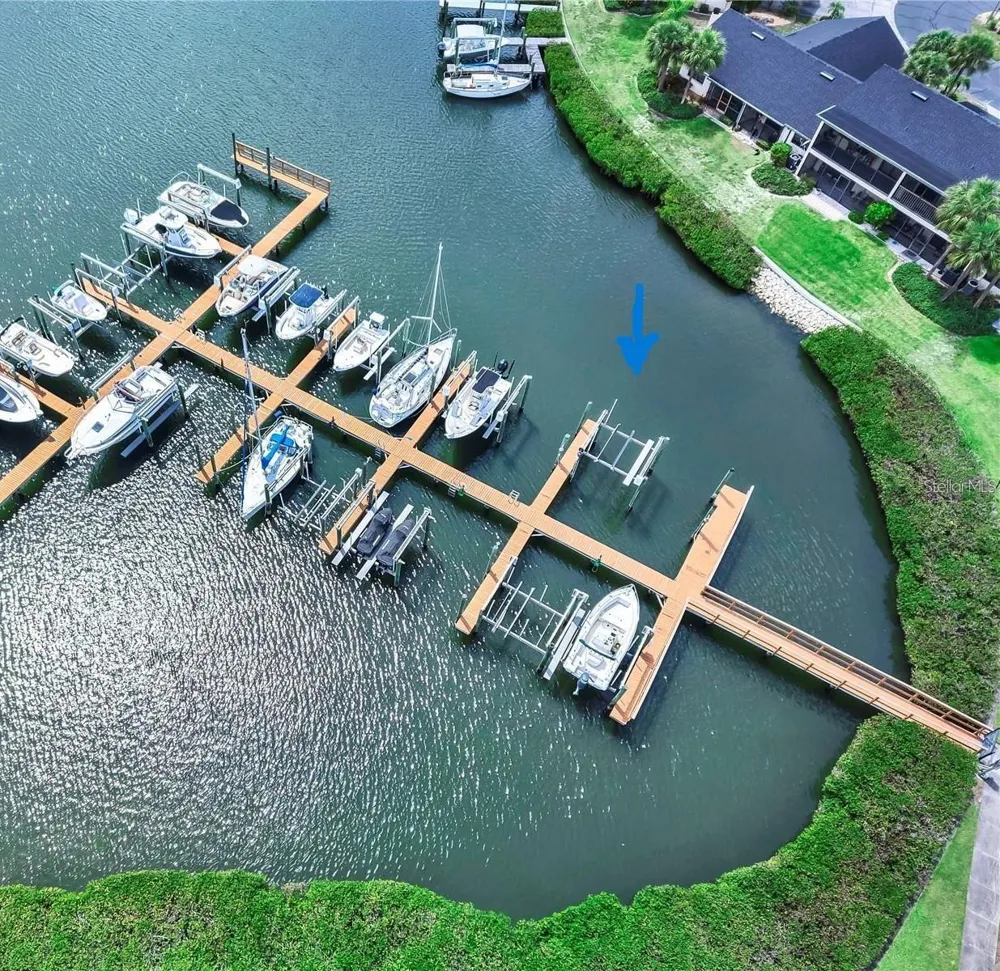644 YARDARM DRIVE #22 Apollo Beach, FL 33572