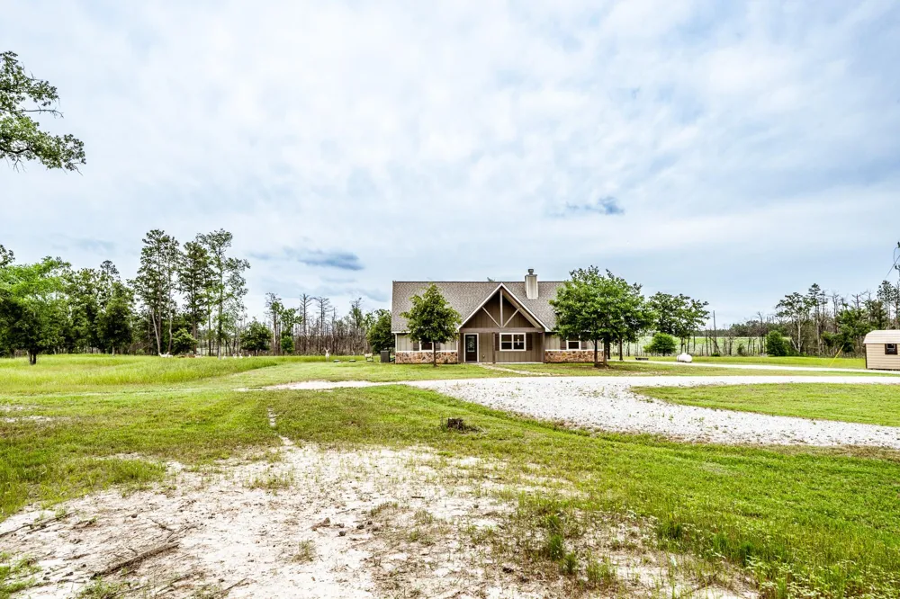 1916 Fm-247 Huntsville, TX 77320