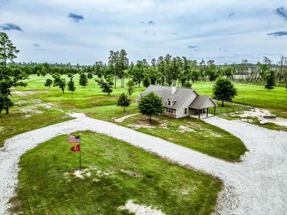 1916 Fm-247 Huntsville, TX 77320
