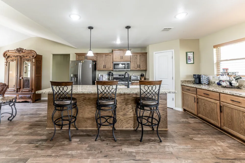 1916 Fm-247 Huntsville, TX 77320